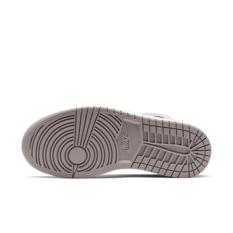 Jordan 1 Mid CD7240-002 02