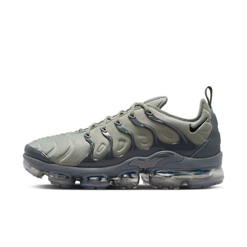 Nike Air Max VaporMax Plus AT5681-001 01