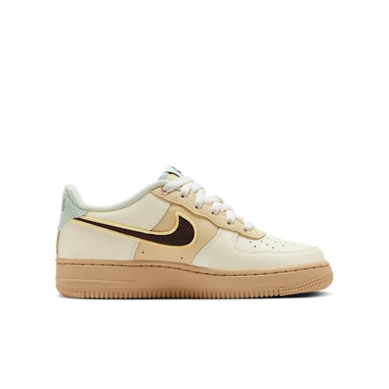 Nike Air Force 1 LV8 HQ3473-122 03