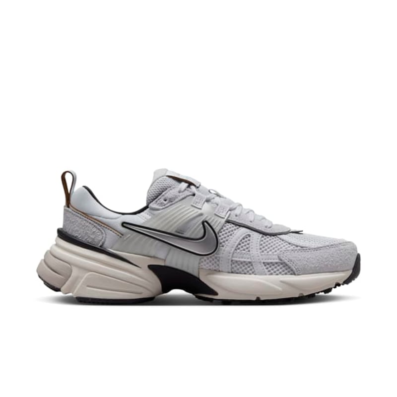 Nike V2K Run FN6703-002 03