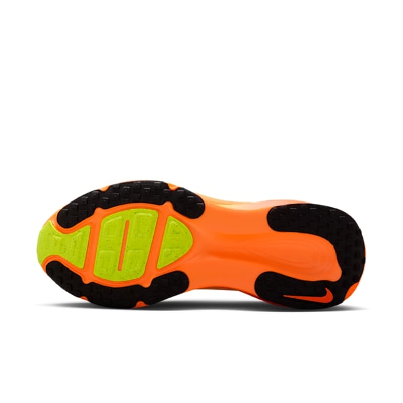 Nike Vomero 18 HM6803-700 02