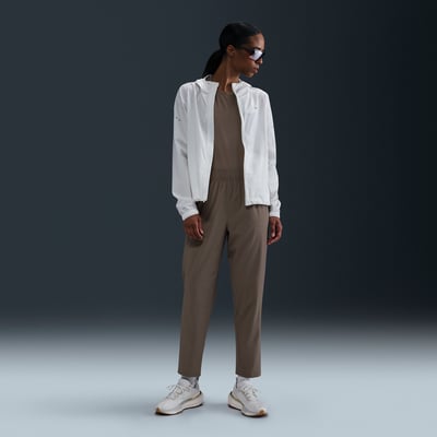 Pantalon Nike Dri-FIT Fast Mid-Rise 7/8 "Mink Brown" | Femme | Course à pied | 01 | SPORTSHOWROOM