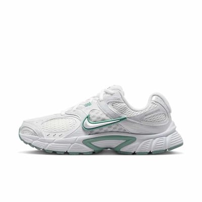 Nike V5 RNR HQ7901-106