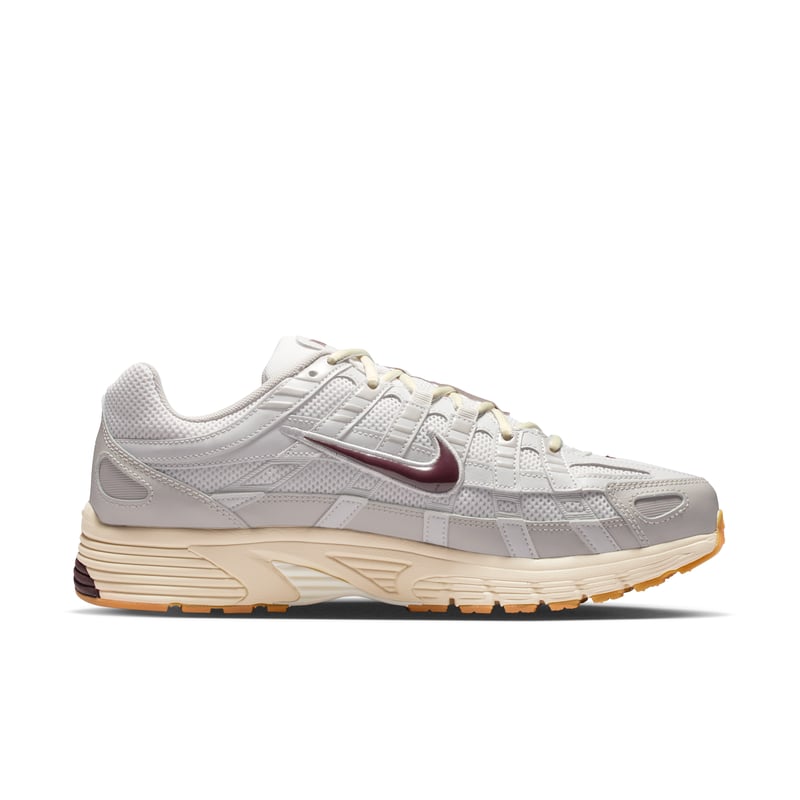 Nike P-6000 sneakers "College Grey & Burgundy Crush" | Herre | Sportstyle | 02 | SPORTSHOWROOM