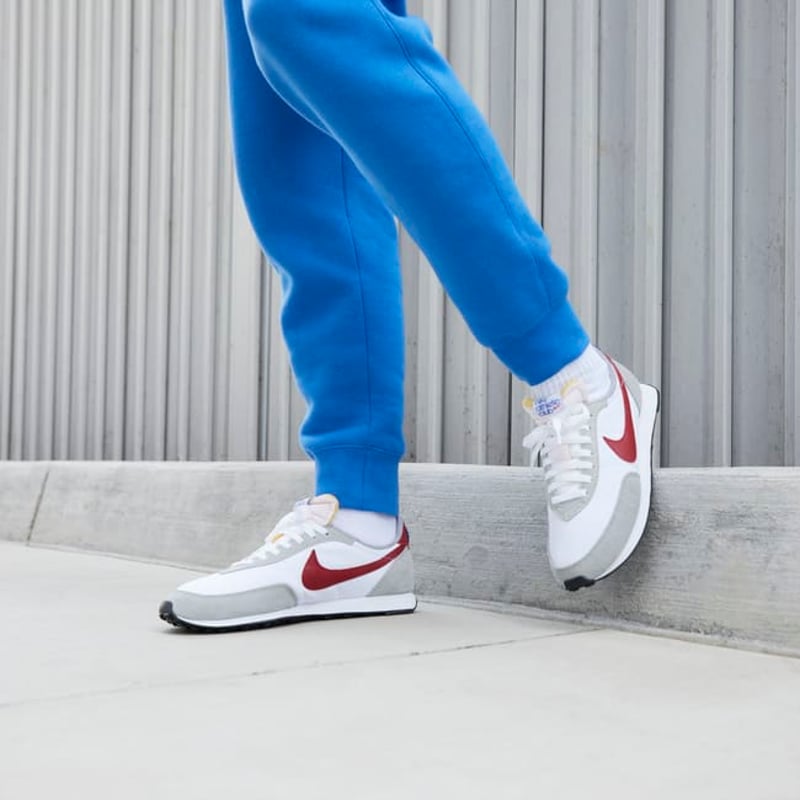 Nike Waffle Trainer 2 DJ6054-101 02