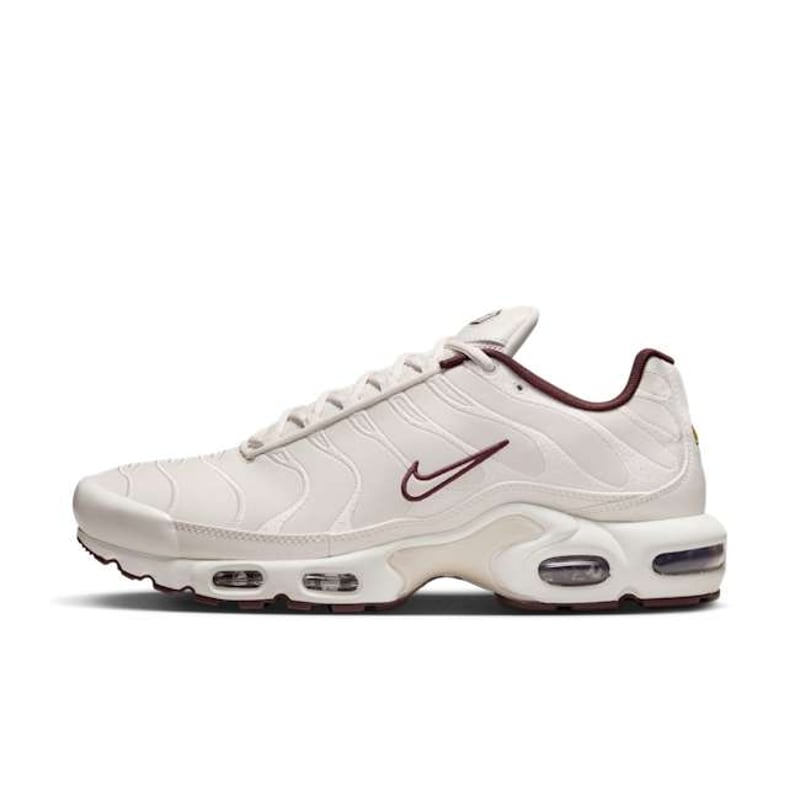 Nike Air Max Plus Premium HF3181-001 01