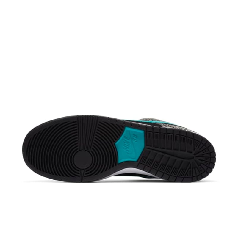 Nike SB Dunk Low Pro BQ6817-009 02