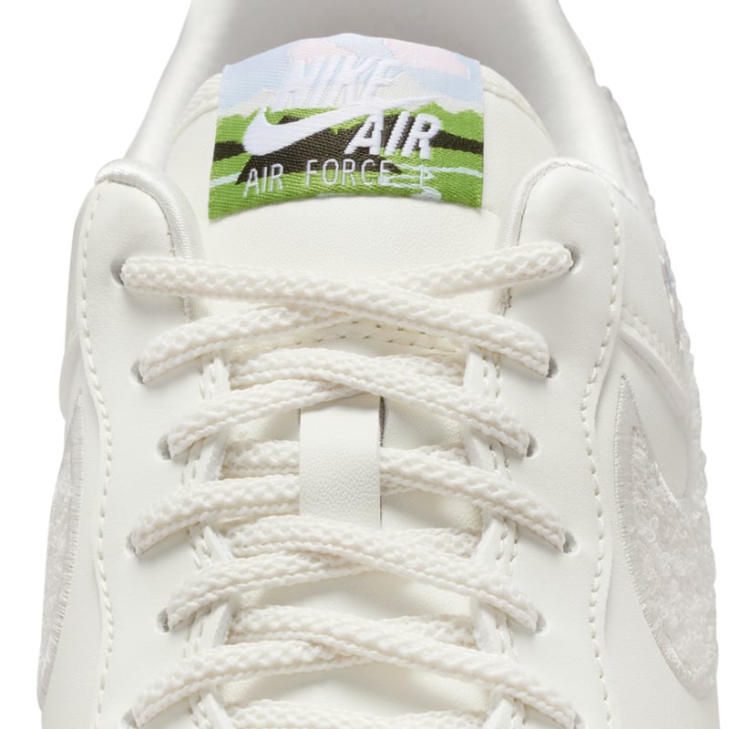 Nike Air Force 1 '07 SE trainers "LNY" | Women | SportStyle | 09 | SPORTSHOWROOM