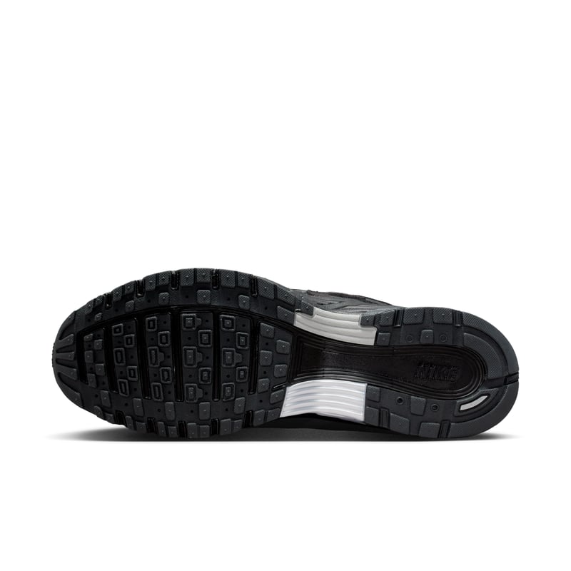 Nike P-6000 Suede sneakers "Anthracite & Metallic Silver" | Herre | Sportstyle | 01 | SPORTSHOWROOM