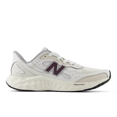 Tekaški copati New Balance Fresh Foam Arishi v4 Tiralux "White & Timberwolf" | Moški | Tek | 00 | SPORTSHOWROOM