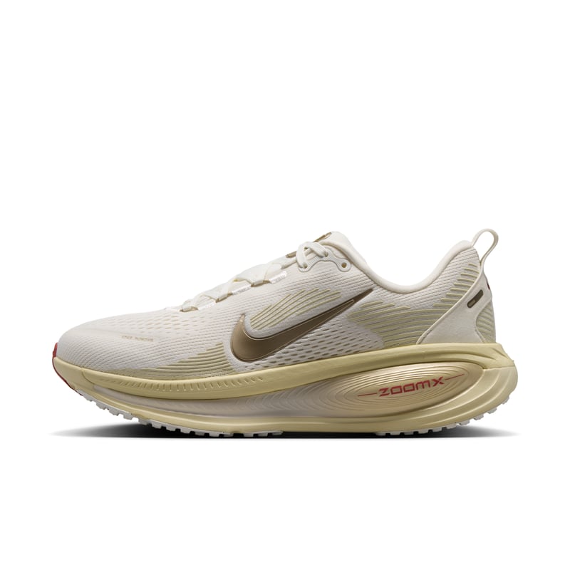 Nike Vomero 18 runners "Sail & Light Khaki" | Women | Running | 00 | SPORTSHOWROOM