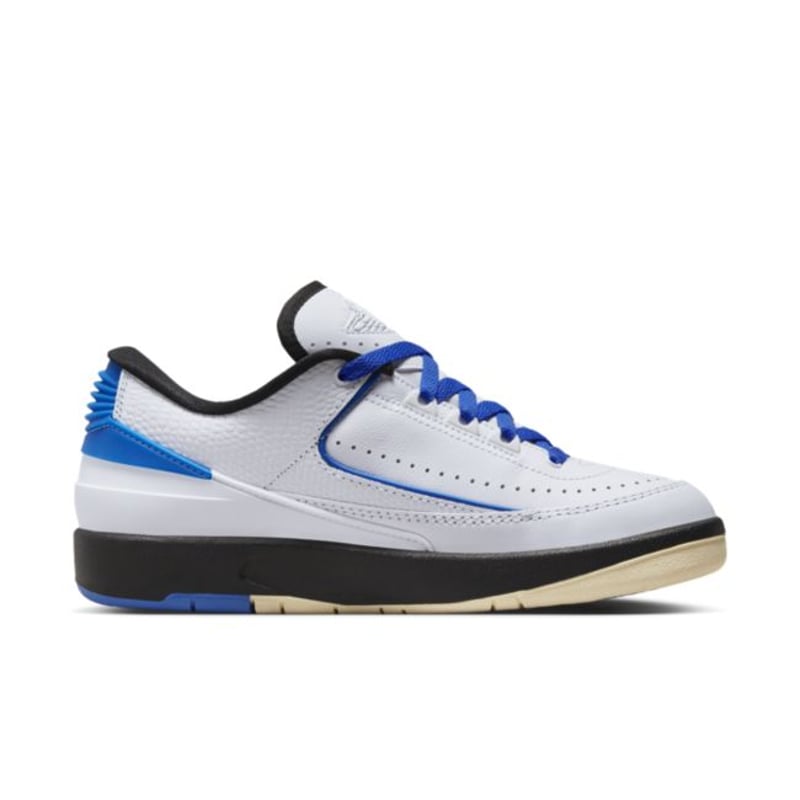 Jordan 2 Retro Low DX4401-104 03