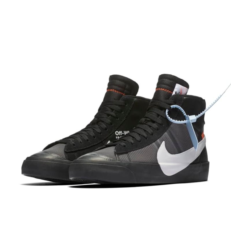 Nike Blazer Mid x Off-White™ AA3832-001 04