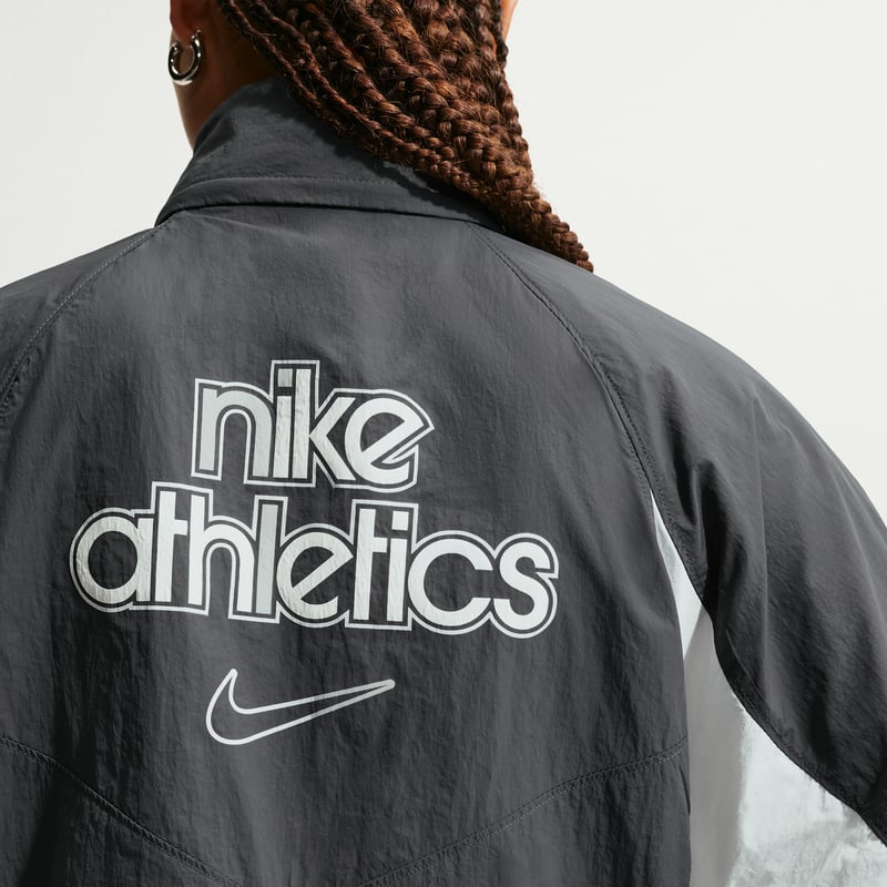 Nike Sportswear Woven IO1300-069 02