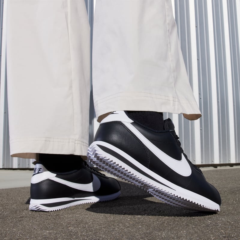 Nike Cortez DN1791-001 02