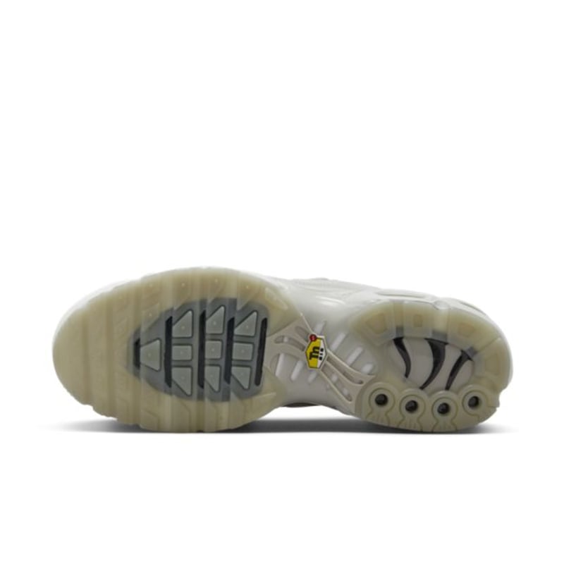 Nike Air Max Plus x A-COLD-WALL* FD7855-002 02