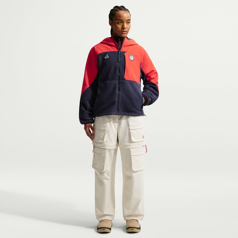 Nike ACG x United States Olympic Team Full-Zip Jakke "Obsidian & Chile Red" | Dame | | 04 | SPORTSHOWROOM