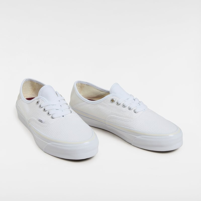 Vans Premium Authentic 44 VN000D4YESS 02
