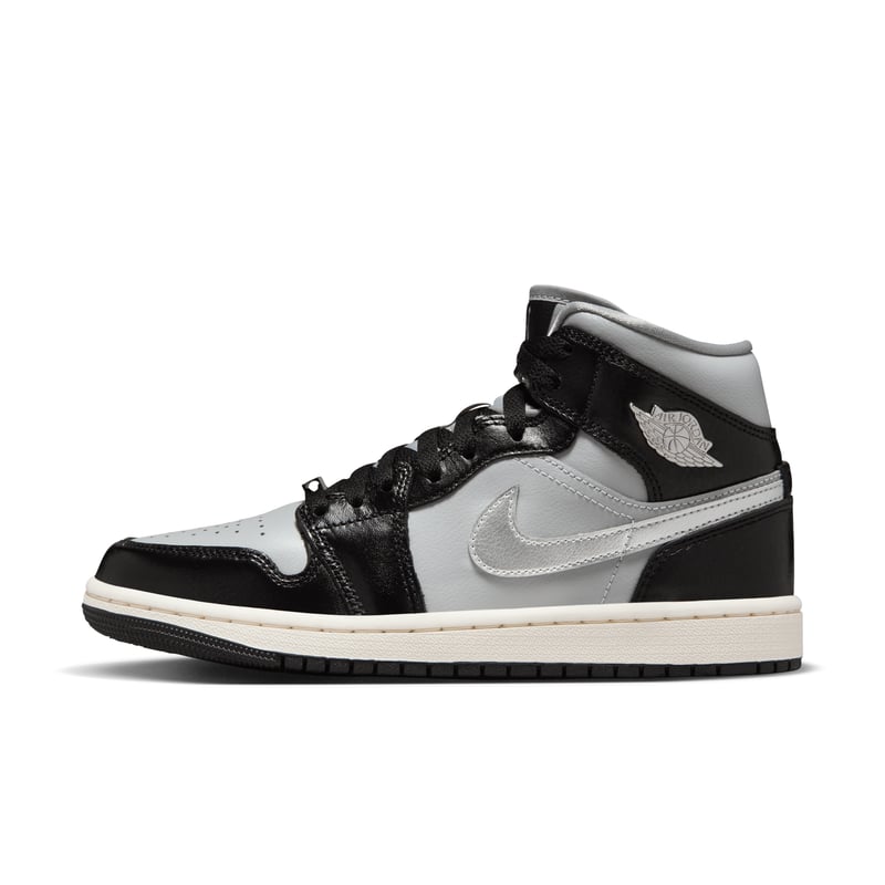 Jordan 1 Mid SE FB9892-002 01