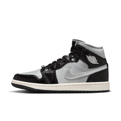 Jordan 1 Mid SE FB9892-002 01