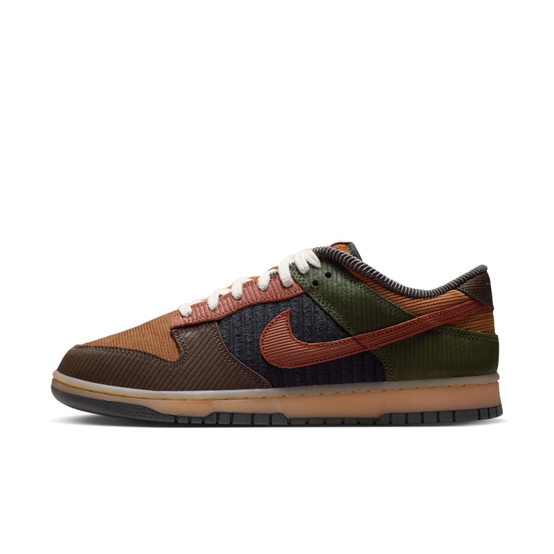 Sapatilhas Nike Dunk Low Retro Premium "Light British Tan & Cargo Khaki" | Homem | Estilo desportivo | 01 | SPORTSHOWROOM