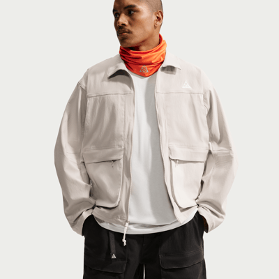 Nike ACG "Smith Summit" UV Jacka "Cream II & Light Orewood Brown" | Män | | 01 | SPORTSHOWROOM
