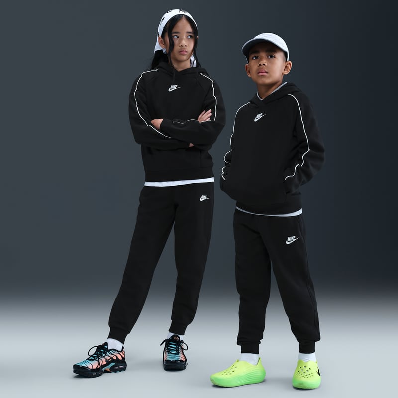 Nike Club Fleece HQ9318-010 01