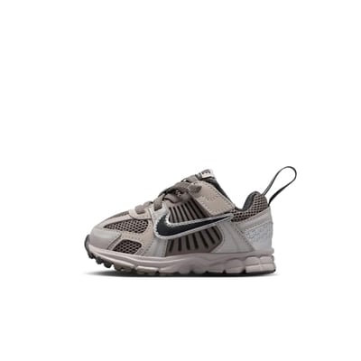Nike Vomero 5 HF7000-010