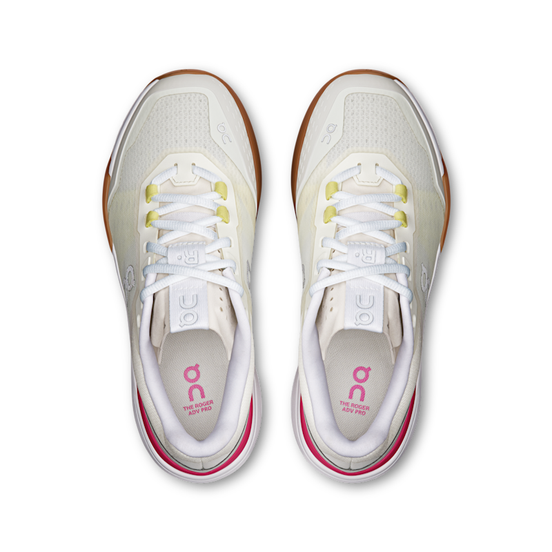 On THE ROGER Advantage Pro 3WF10182923 02