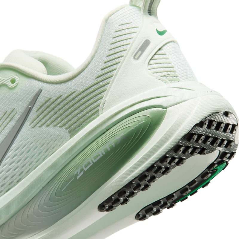 Nike Vomero 18 HM6804-300 08