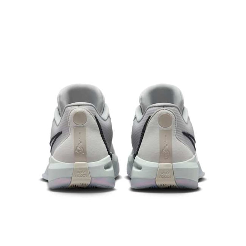 Nike Sabrina 1 FQ3381-010 06