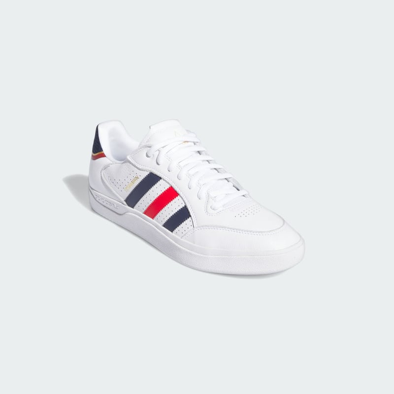 adidas Tyshawn Low IF4624 04
