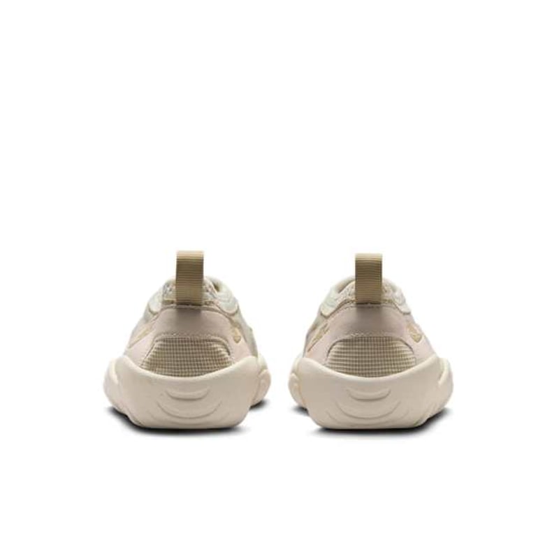 Nike Aqua Turf FZ5628-100 06