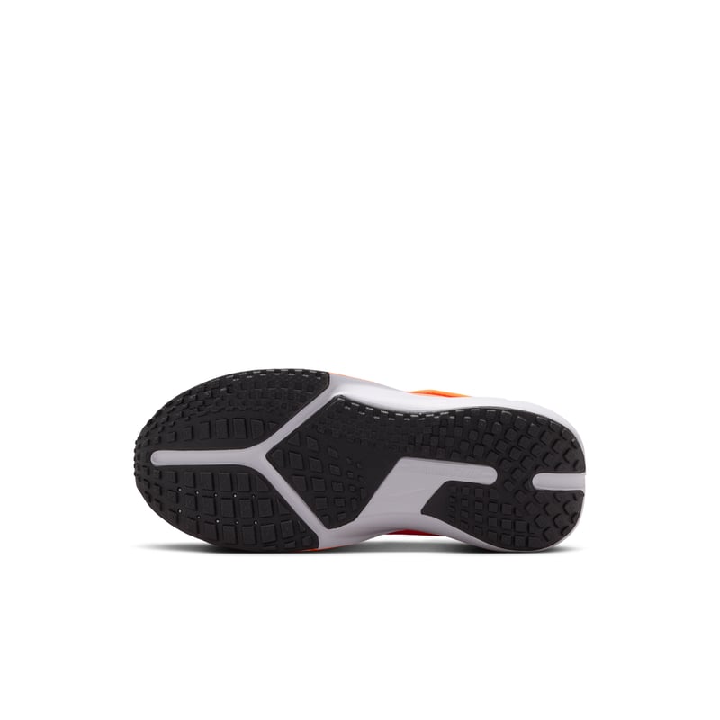 Nike Sonic Fly FZ0016-800 02