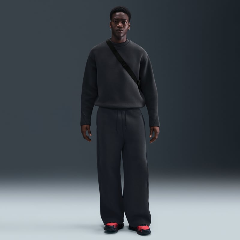 Nike Tech Fleece Loose Fit Crew HV6537-060 04