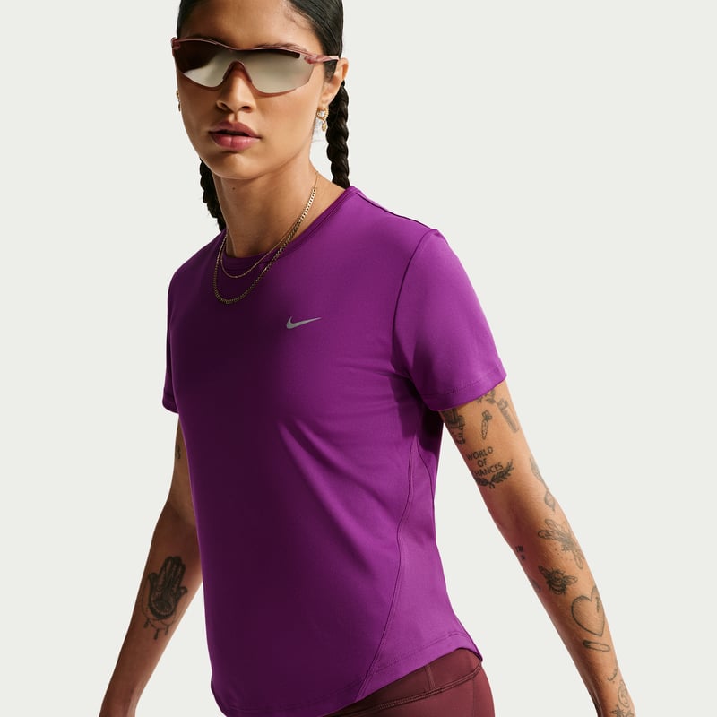 Maillot Nike Tempo Dri-FIT "Bold Berry" | Femme | Course à pied | 01 | SPORTSHOWROOM