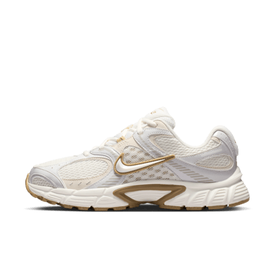 Tenisky Nike V5 RNR "Sail & Parachute Beige" | Ženy | Sportstyle | 01 | SPORTSHOWROOM