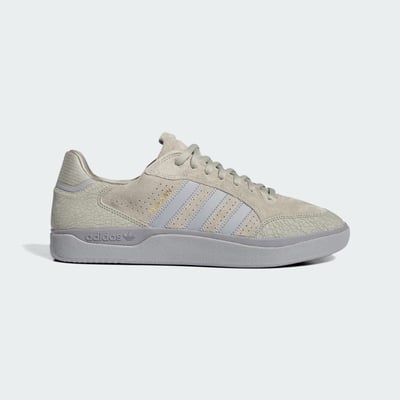 adidas Tyshawn Low IF4623