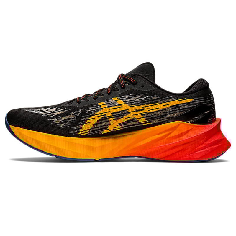 ASICS Novablast 3 1011B458-001 04