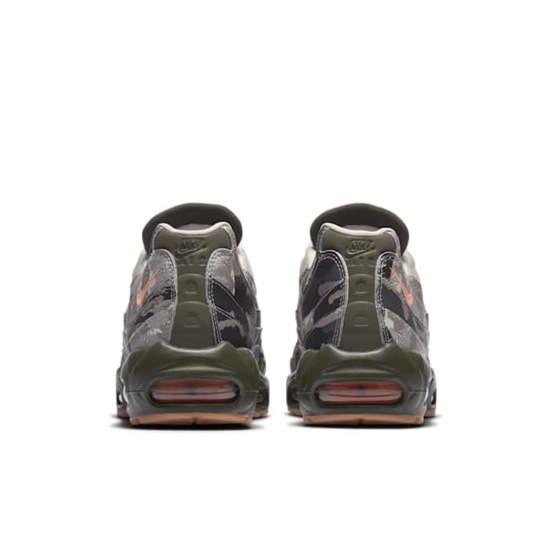 Nike Air Max 95 Essential AQ6303-001 06