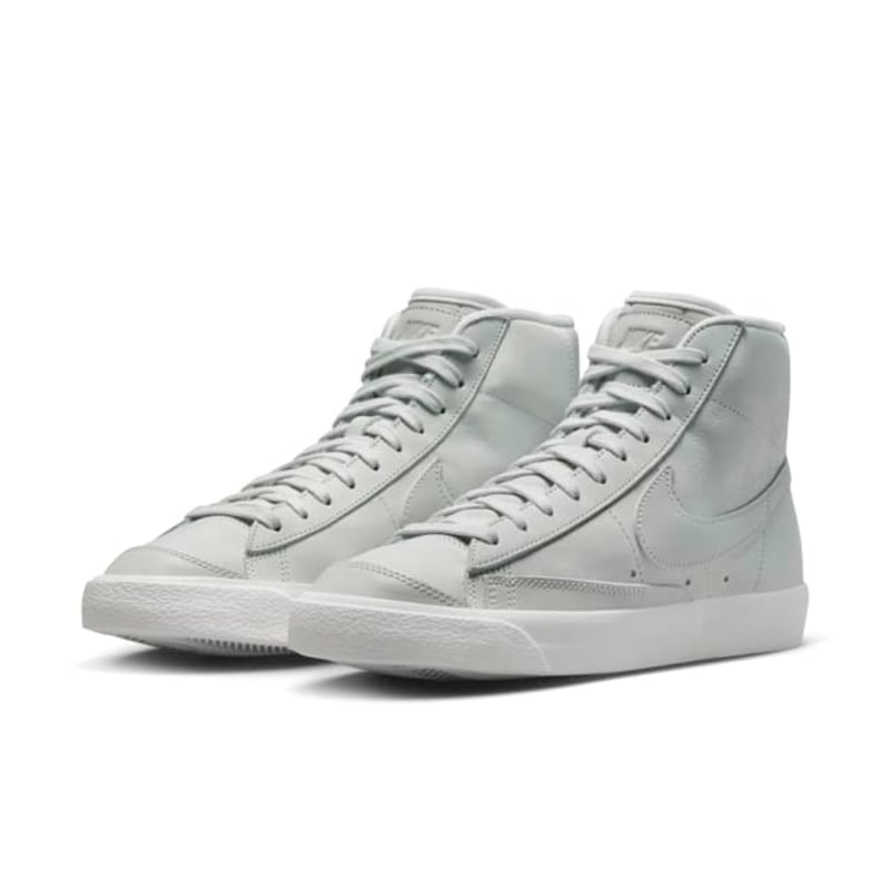 Nike Blazer Mid Premium DQ7572-001 06