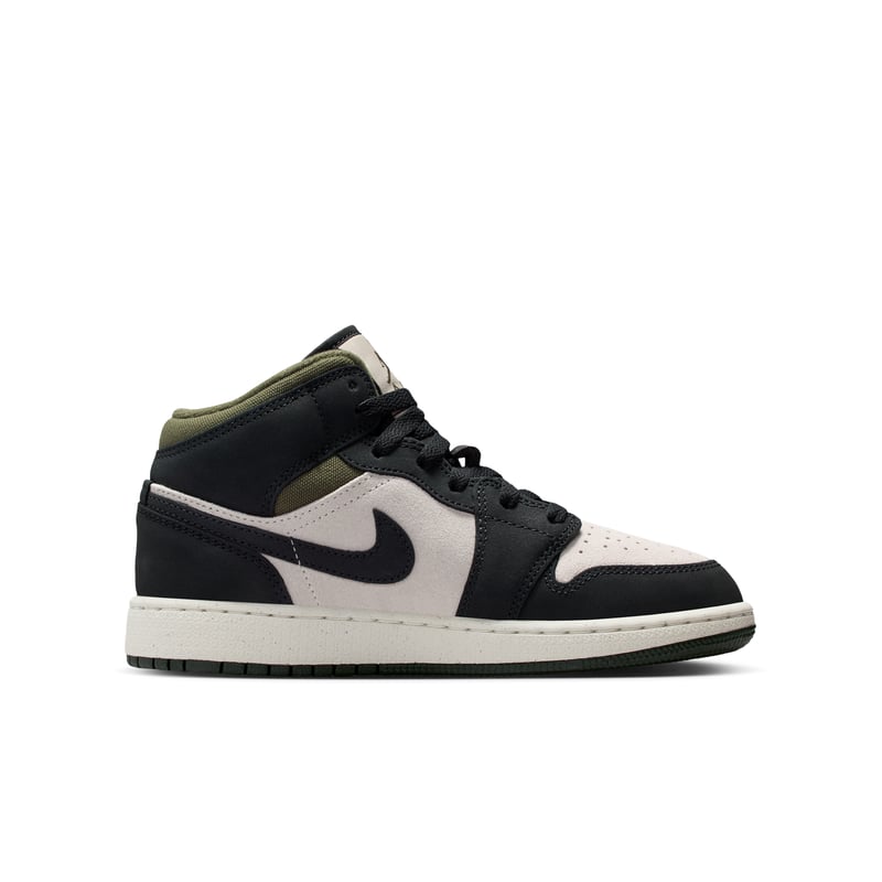 Jordan 1 Mid HV4399-102 03