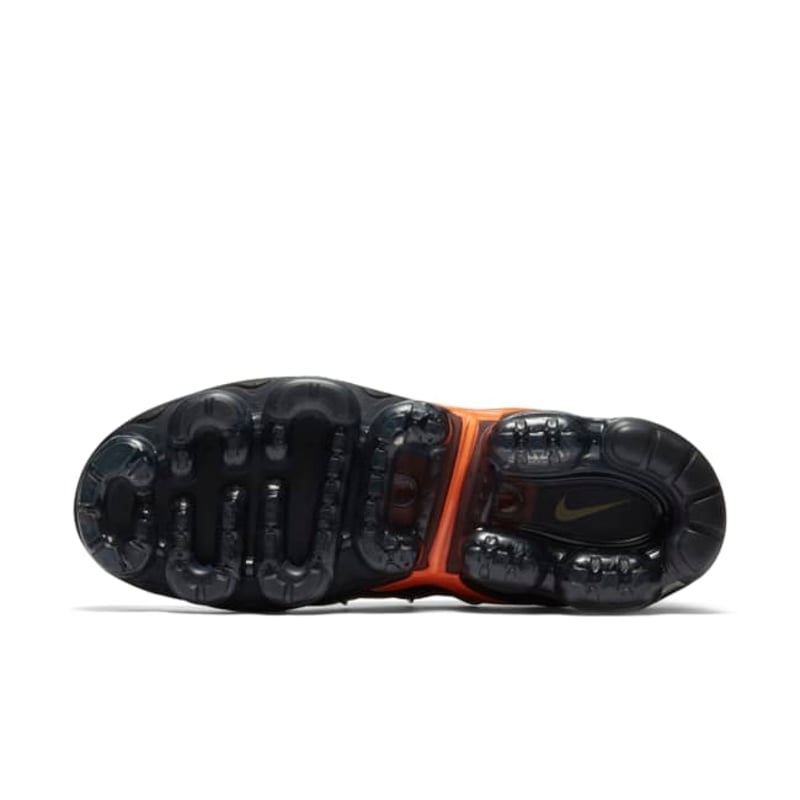 Nike Air VaporMax Plus AO4550-002 02