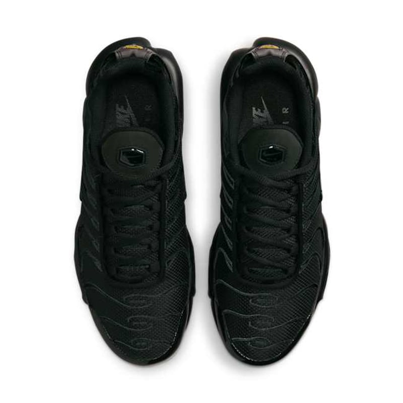 Nike Air Max Plus FB8479-001 04