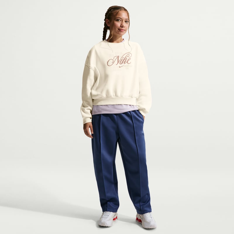 Nike Club Fleece Boxy Crew IF1727-047 04