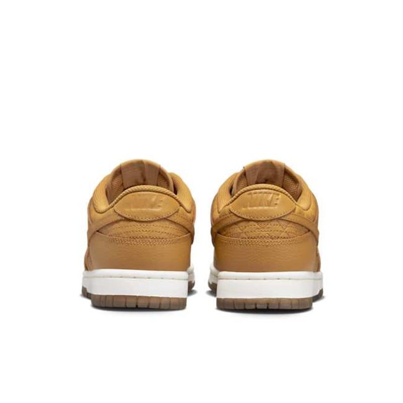 Nike Dunk Low ‘Quilted’ DX3374-700 06