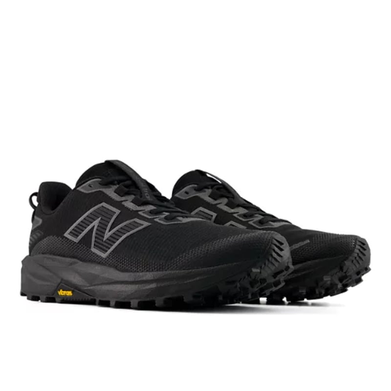 Tekaški copati New Balance FuelCell Rebel Trail "Black & Black Metallic" | Moški | Tek | 02 | SPORTSHOWROOM