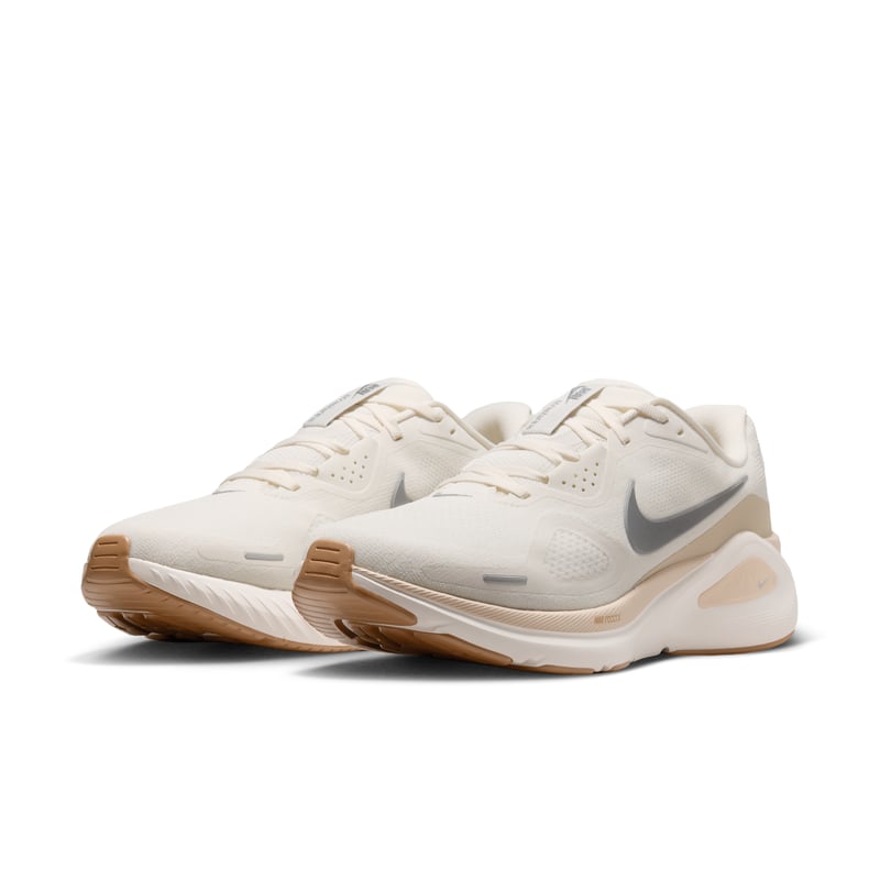 Nike Structure 26 hardloopschoenen "Sail & Light Khaki" | Heren | Hardlopen | 05 | SPORTSHOWROOM