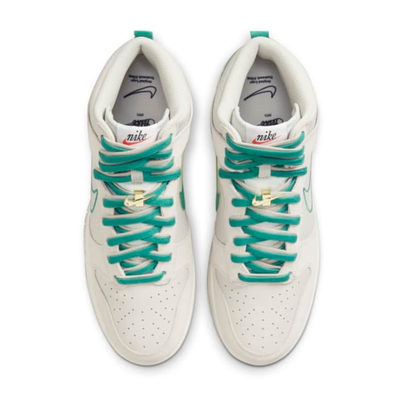 Nike Dunk High SE DH0960-001 04