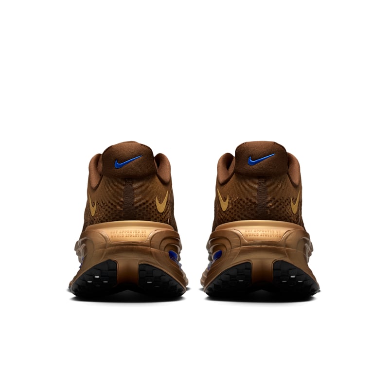 Nike Vomero Premium IQ0028-200 06
